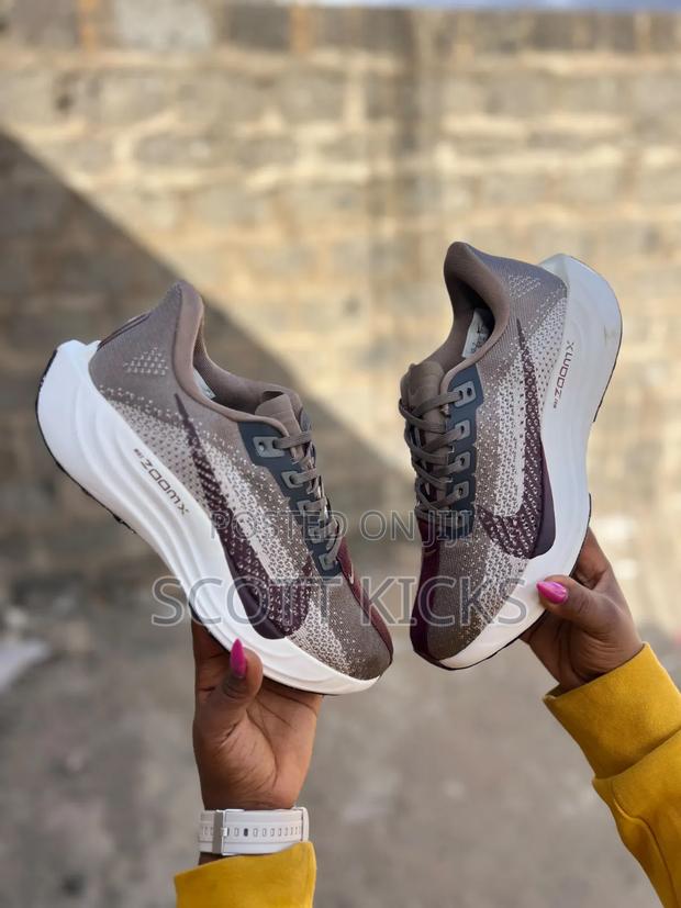 Nike Pegasus Plus Trainers - thumbnail 3