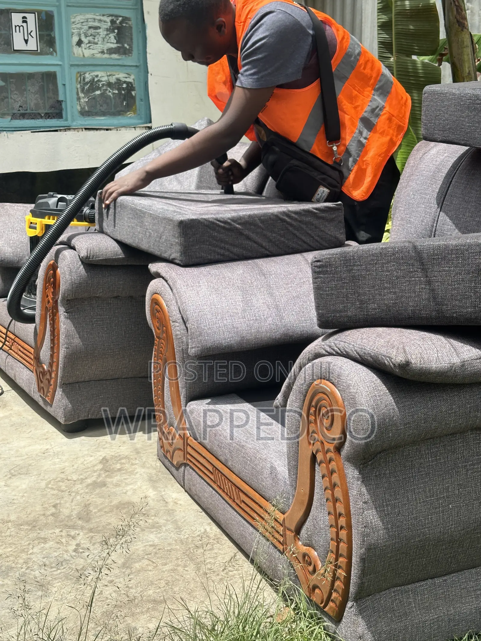 Professional Sofa Set & Upholstery Deep Cleaning – Nairobi