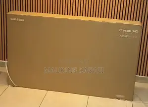 Samsung 75” Smart TV Uhd 75du8000