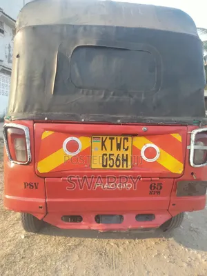 Piaggio 2021 Red
