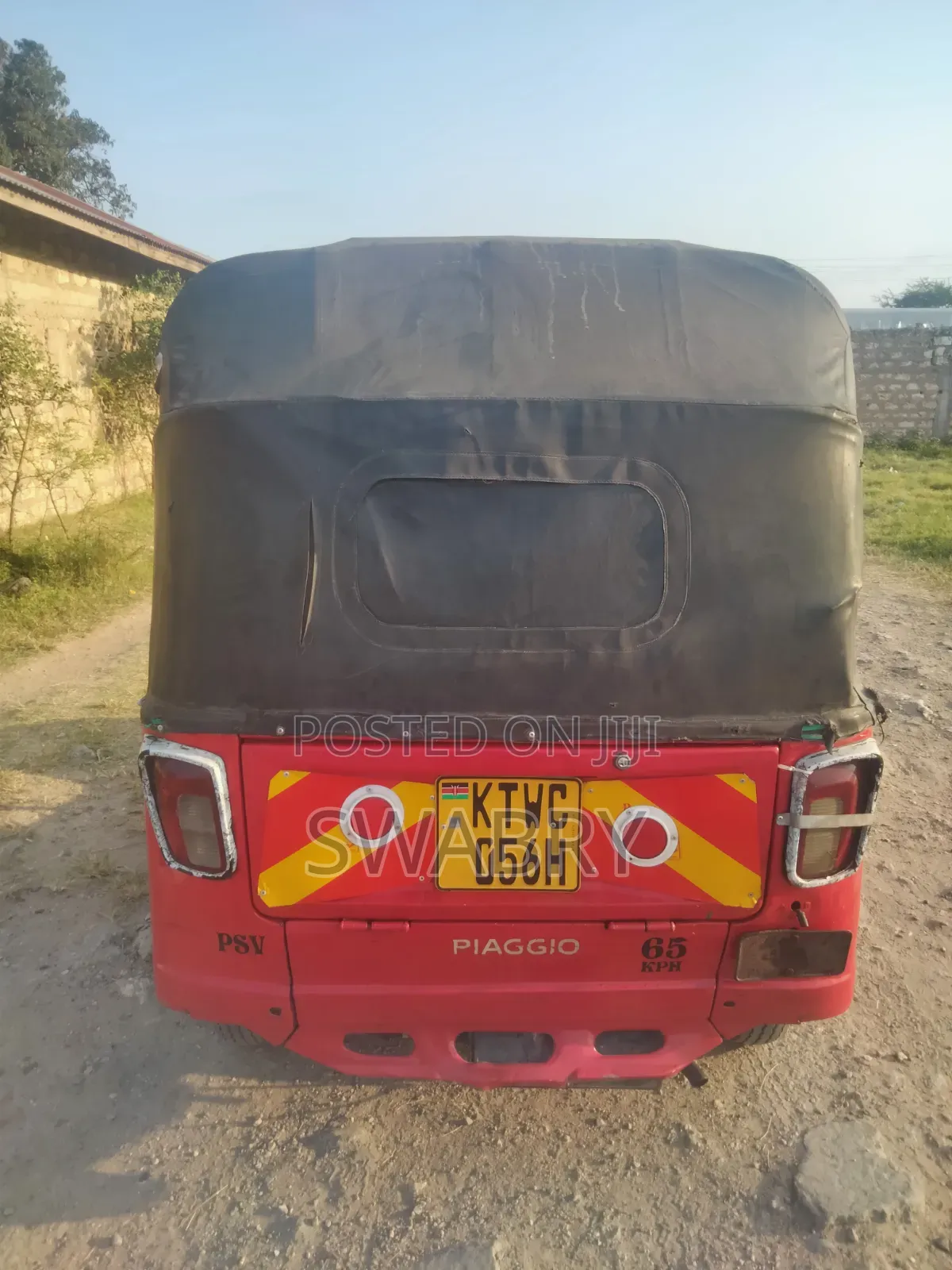 Piaggio 2021 Red