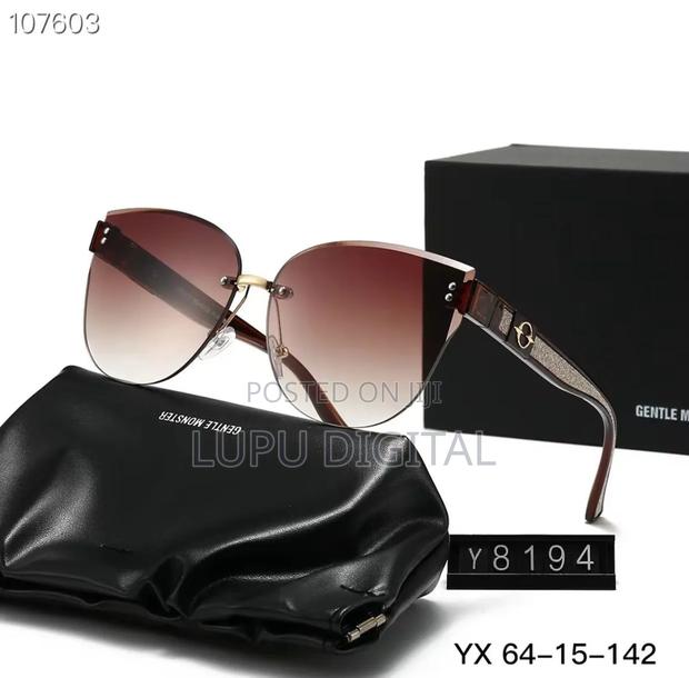 Designer Sunglasses - thumbnail 2