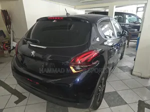 Peugeot 208 2019 Black