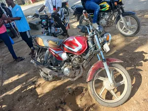 TVS HLX 125 2020 Red