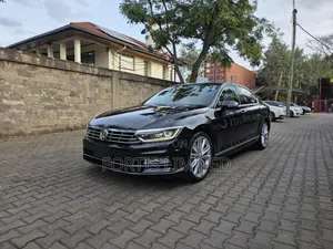 Volkswagen Passat 2.0T SE R-Line 2019 Black