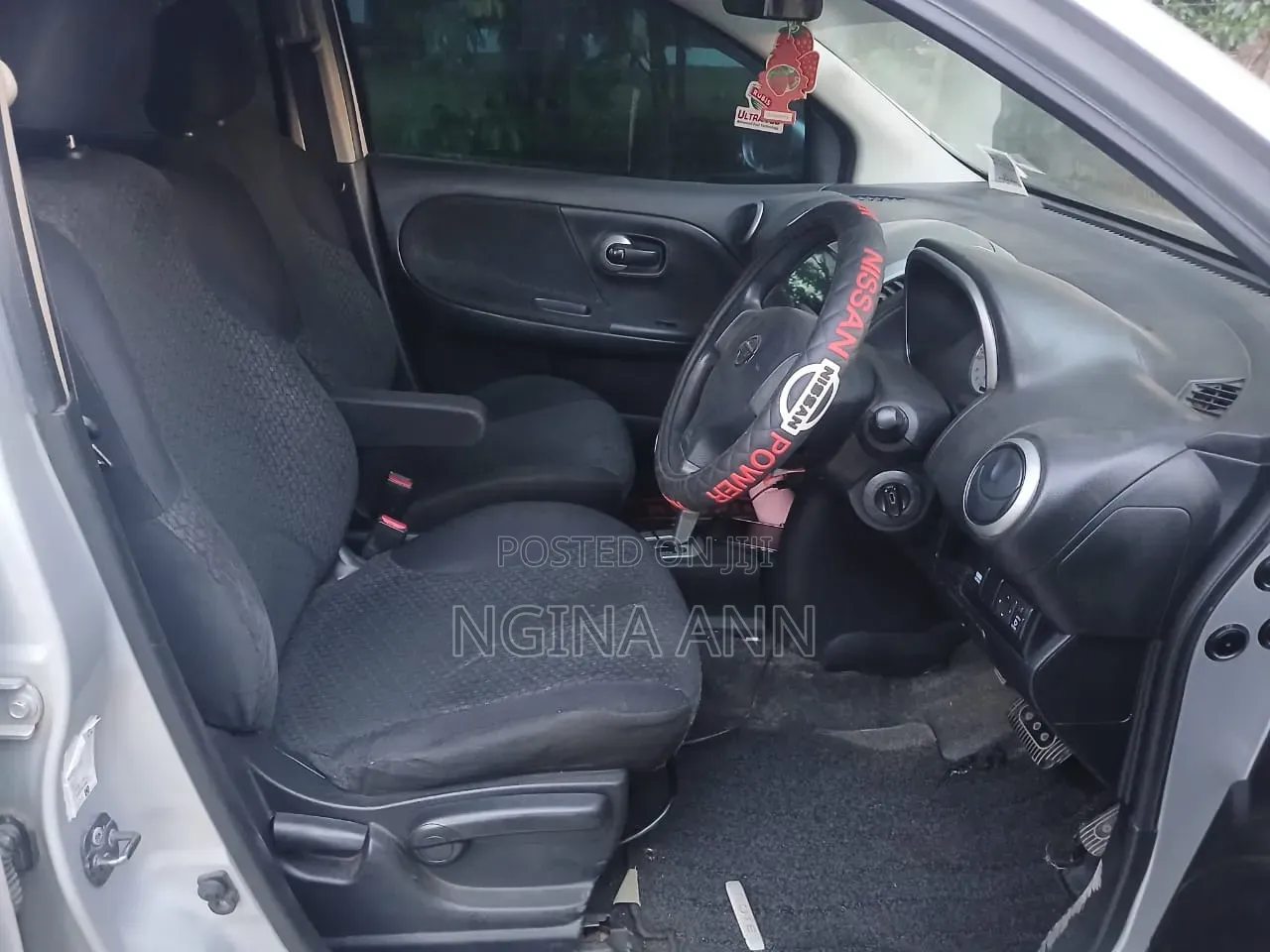 Nissan Note 2011 Silver