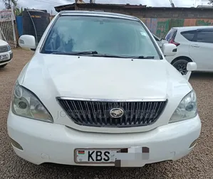 Toyota Harrier 2006 White