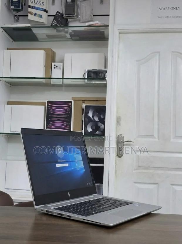 New Laptop HP EliteBook 830 G5 8GB Intel Core i5 SSD 256GB