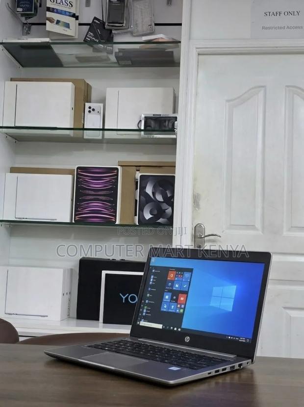 New Laptop HP 430 G5 8GB Intel Core i5 SSD 256GB