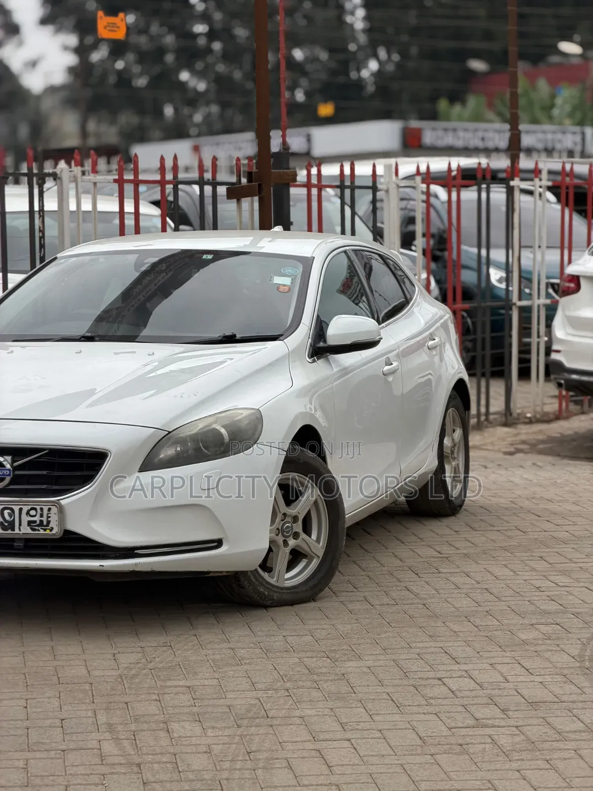 Volvo V40 2015 White