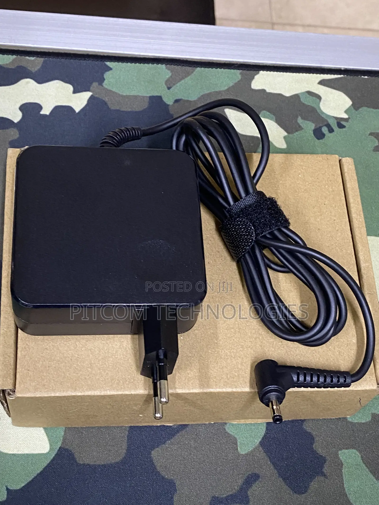 Lenovo Ideapad 65w Small Pin Charger