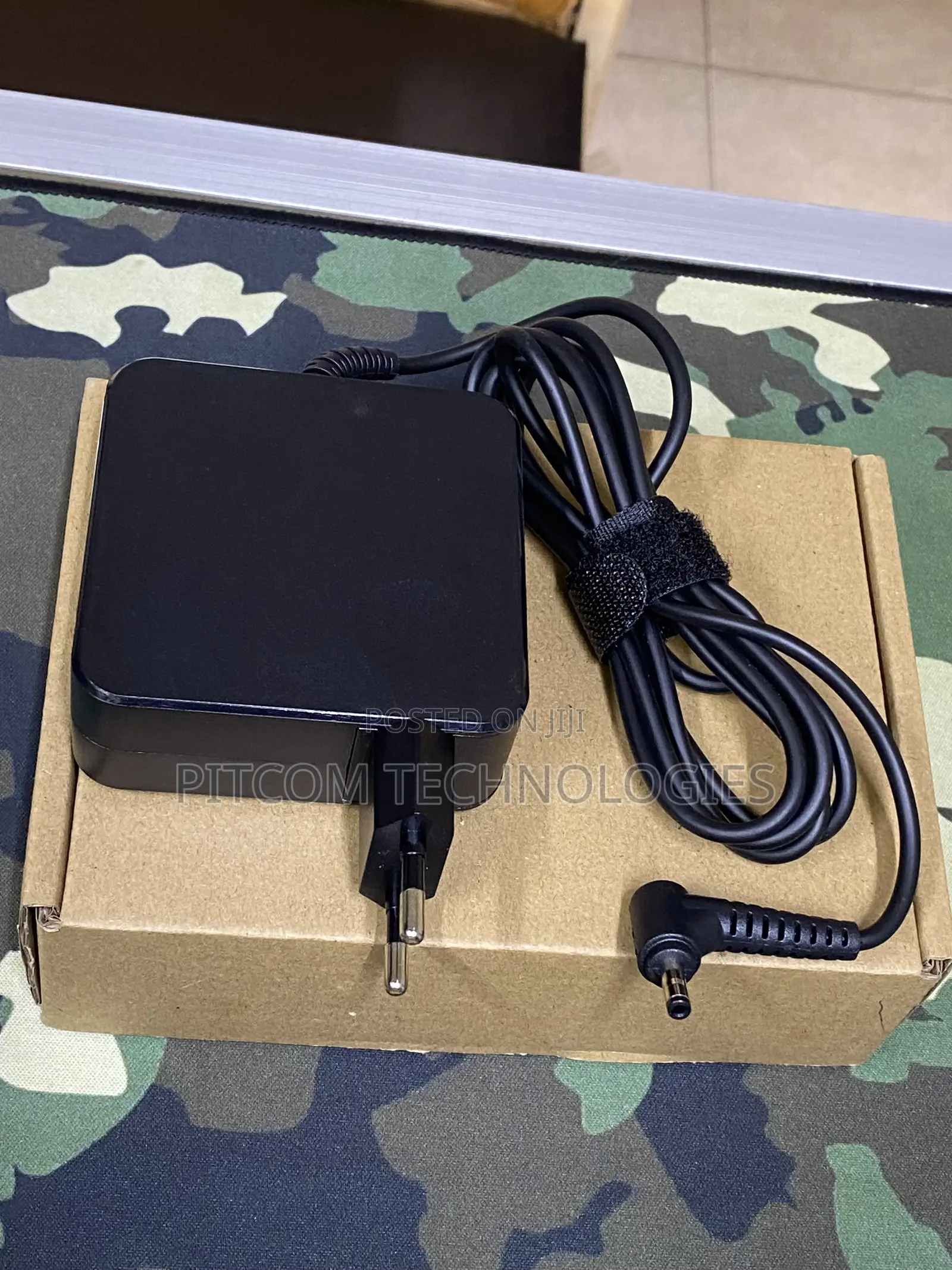 Lenovo Ideapad 65w Small Pin Charger