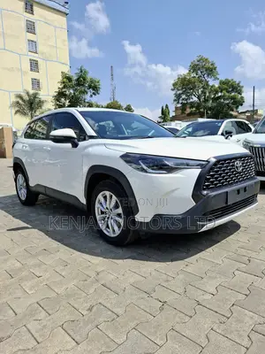 Toyota Corolla Cross 1.8 Petrol FWD 2022 White