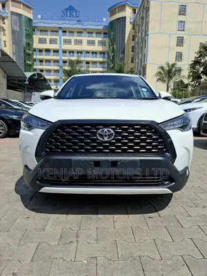 Toyota Corolla Cross 1.8 Petrol FWD 2022 White