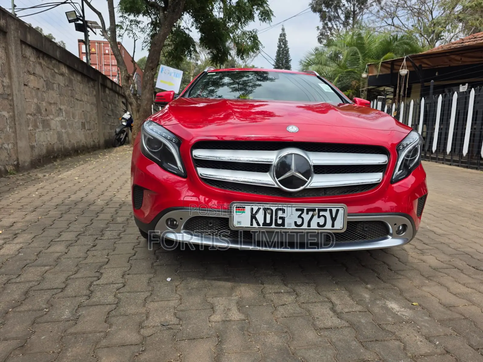 Mercedes-Benz GLA-Class 2016 Red