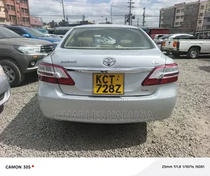 Toyota Premio 2012 Silver