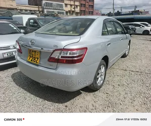 Toyota Premio 2012 Silver