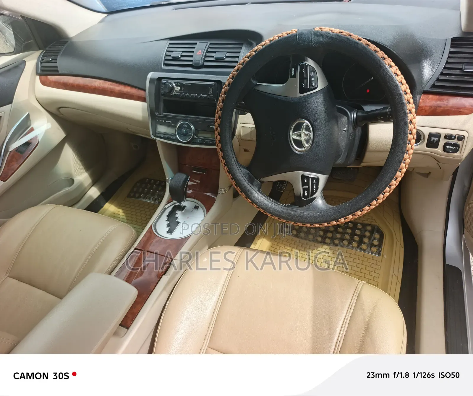 Toyota Premio 2012 Silver