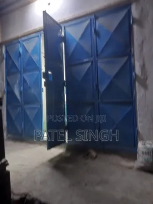 Shop to Let