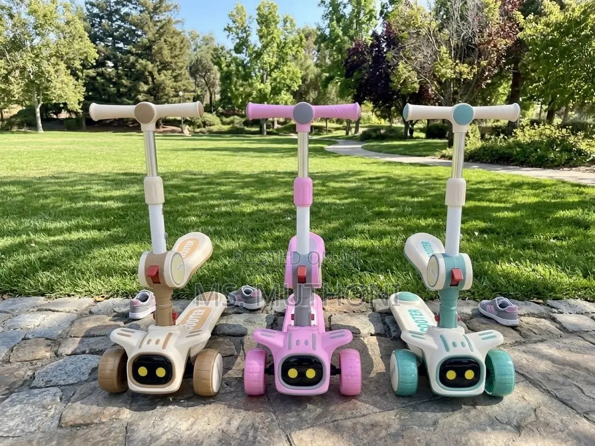 Kids Robot-Inspired Scooters With Lights