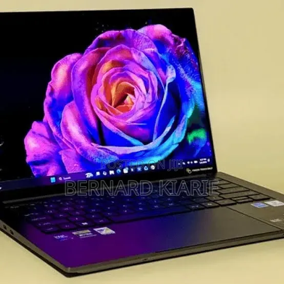 Laptop 8GB Intel Core i5 SSD 256GB