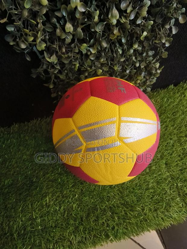 Molten Size 3 Handball Ball - thumbnail 3