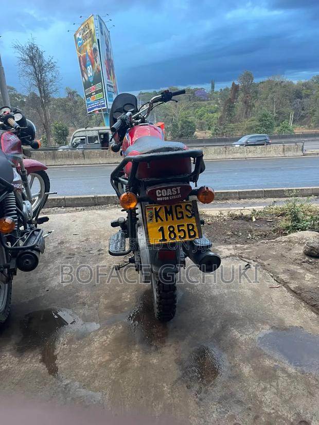 Bajaj Boxer 125 2024 Red - thumbnail 2