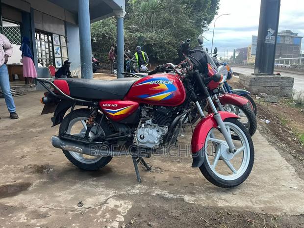 Bajaj Boxer 125 2024 Red