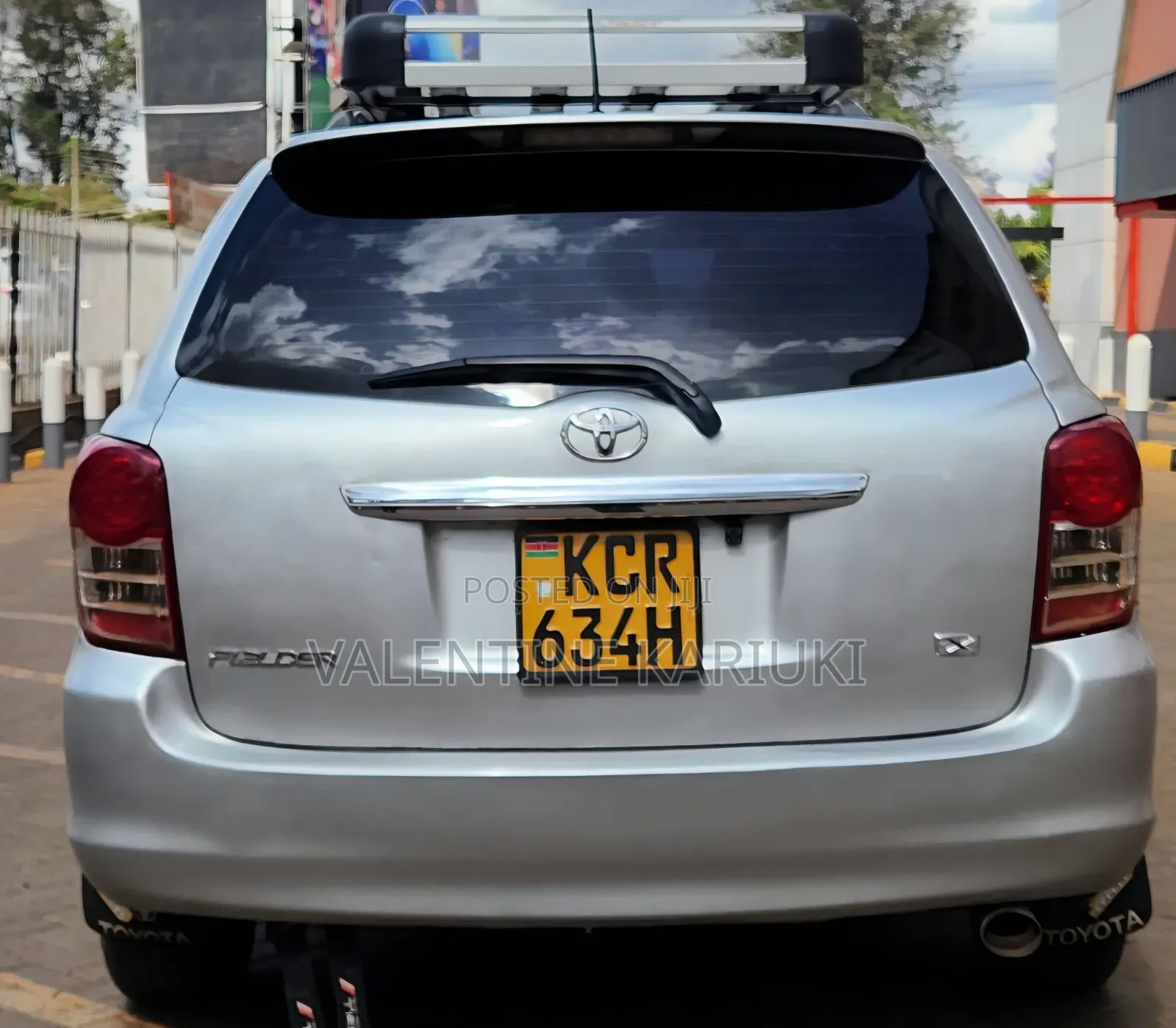 Toyota Corolla Fielder 2011 Silver