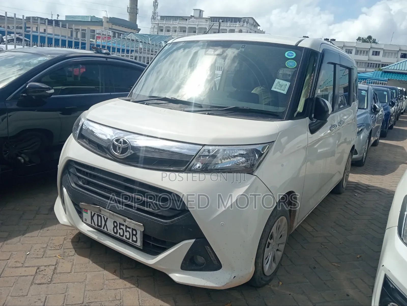 Toyota Tank 2019 White
