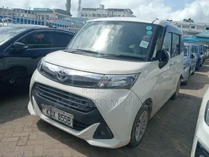 Toyota Tank 2019 White