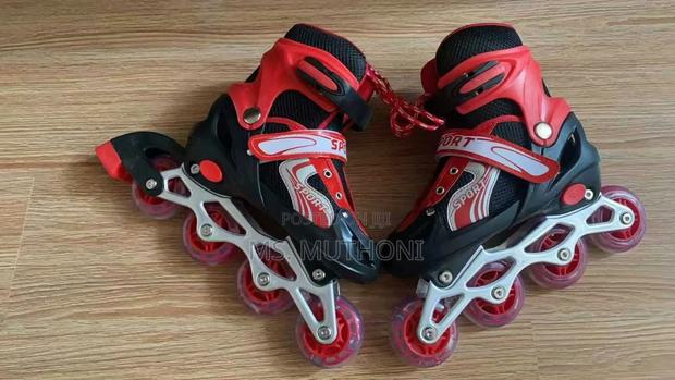Adjustable Kids' Inline Skates With a Hard-Boot Structure - thumbnail 2