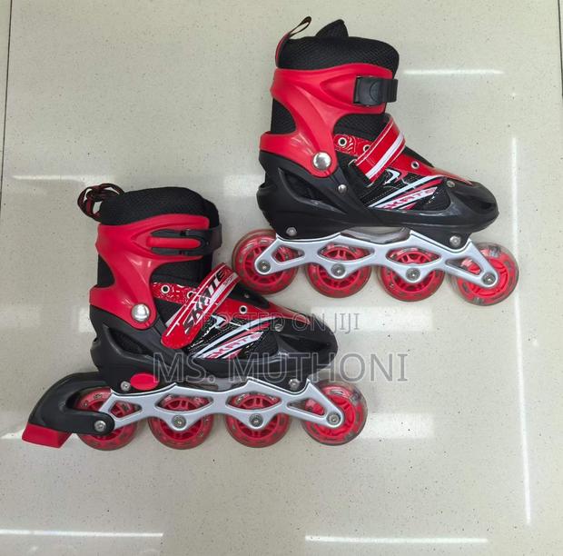 Adjustable Kids' Inline Skates With a Hard-Boot Structure - thumbnail 3