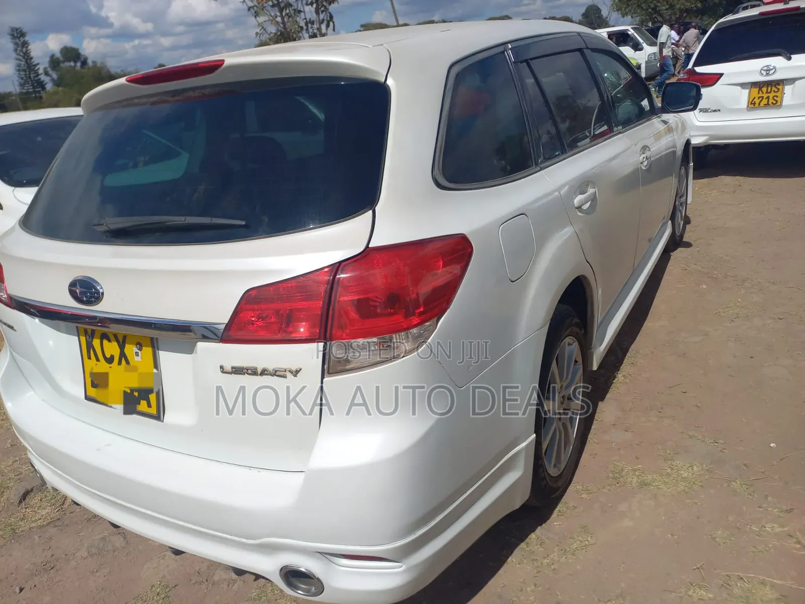 Subaru Legacy 2012 White