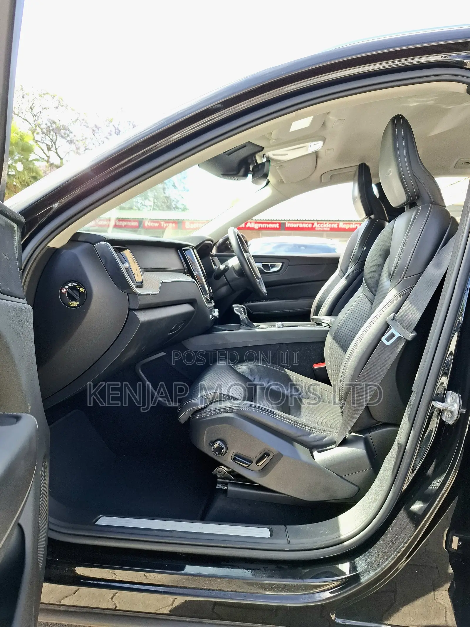 Volvo XC60 2019 Black