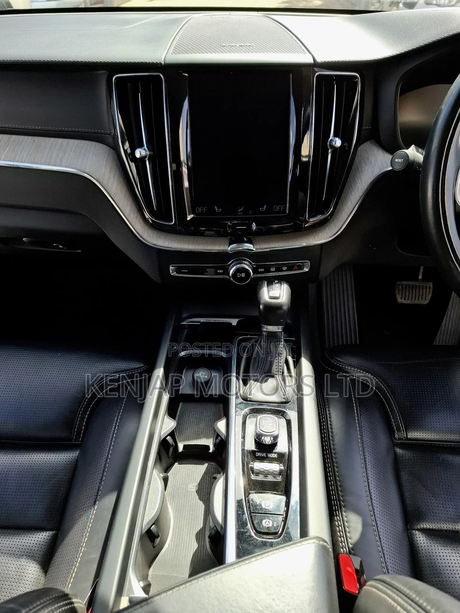 Volvo XC60 2019 Black