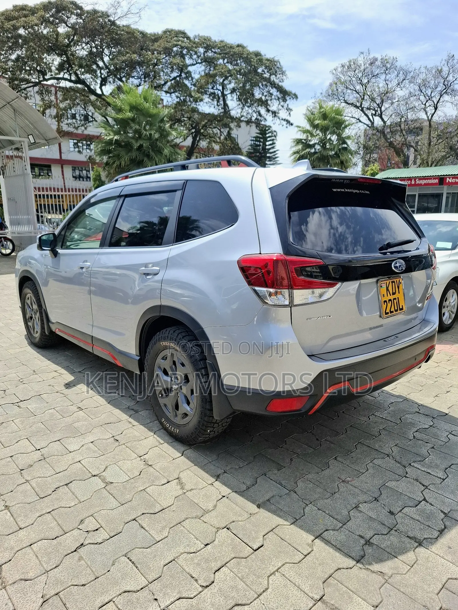 Subaru Forester 2018 Silver