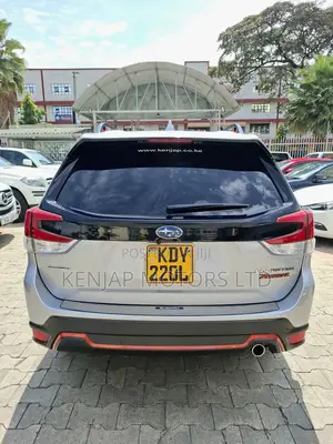 Subaru Forester 2018 Silver