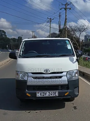 Toyota HiAce 2019 White