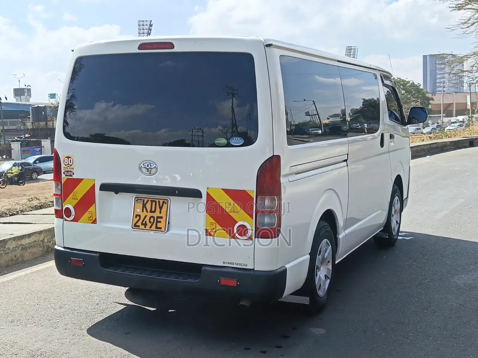 Toyota HiAce 2019 White