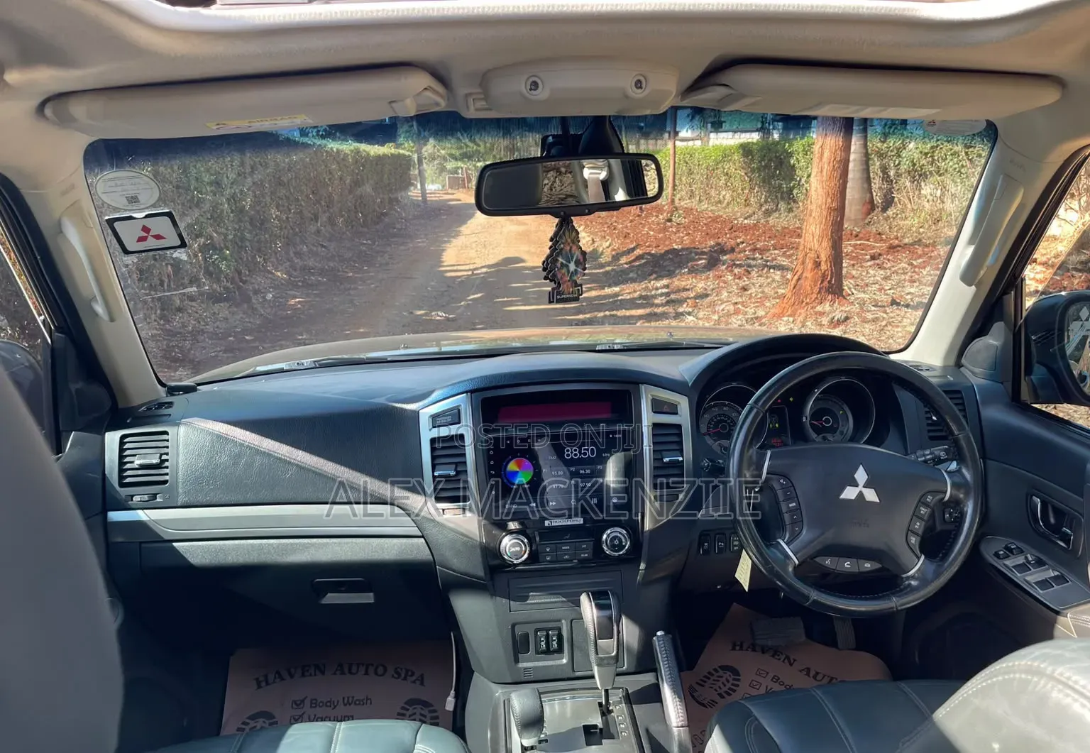 Mitsubishi Pajero 2016 Black