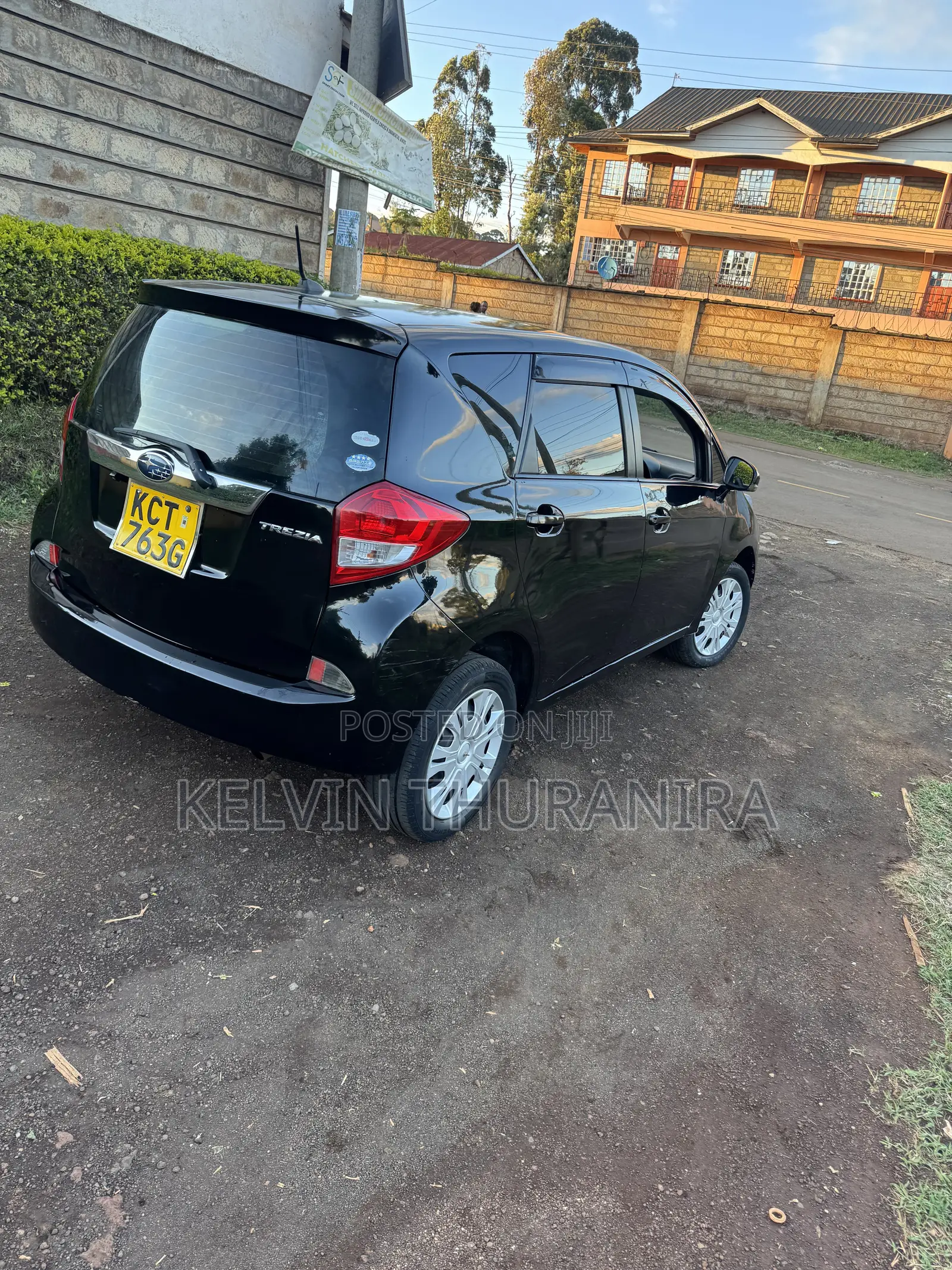 Subaru Trezia 2011 Black