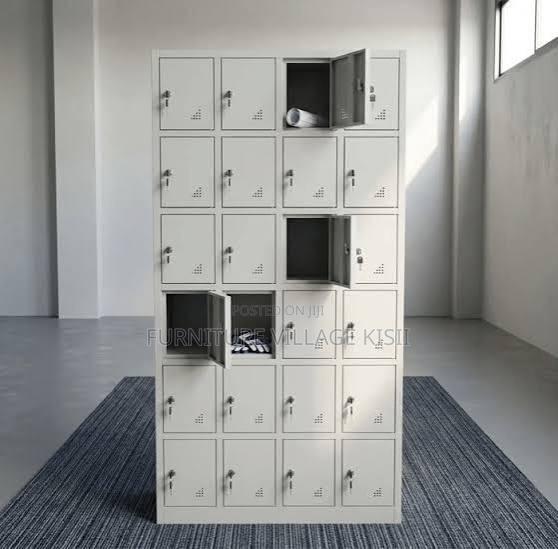 24-Staff Locker Cabinet - thumbnail 3