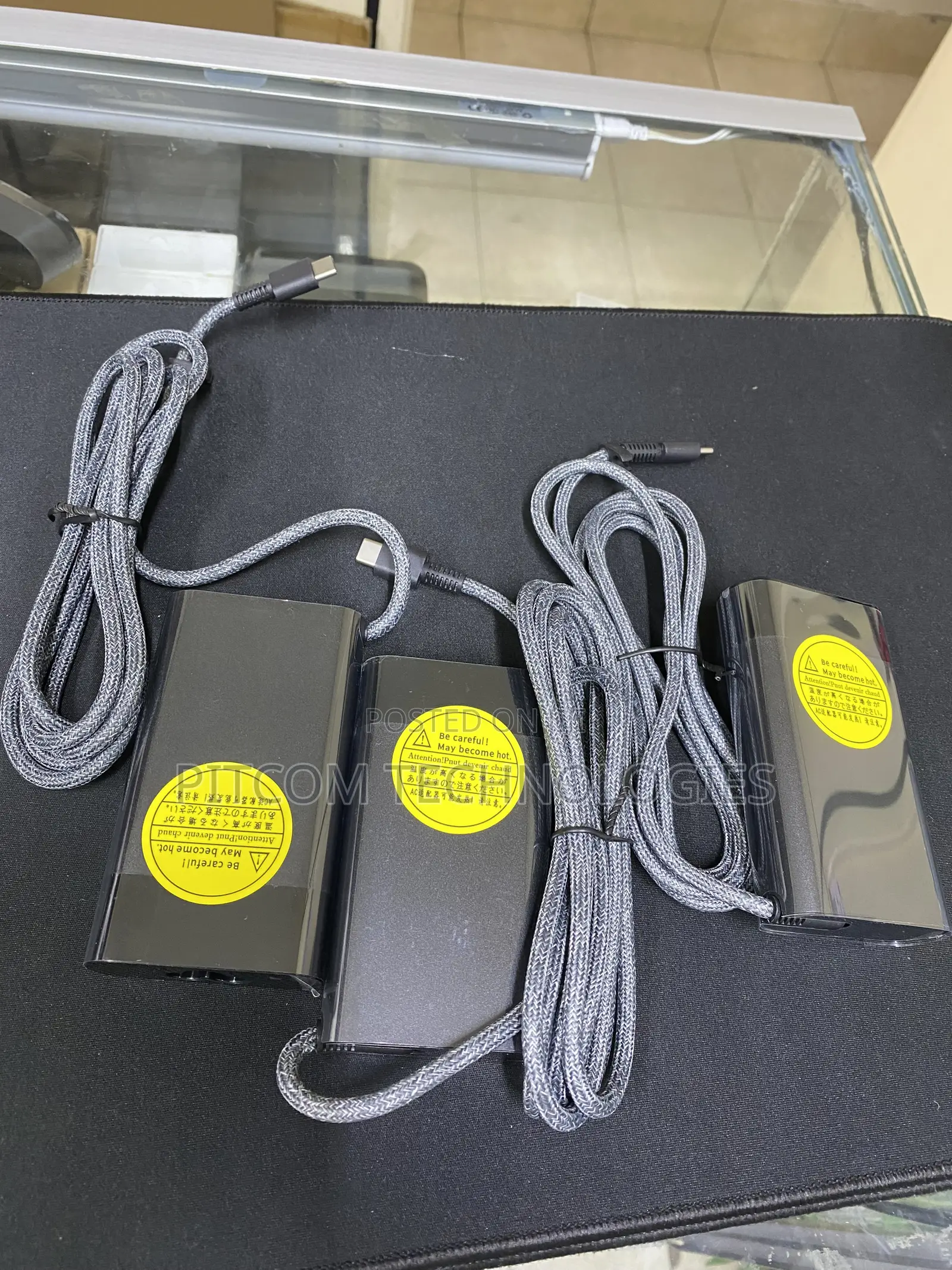 Original HP Type C 65W Threaded Adapter