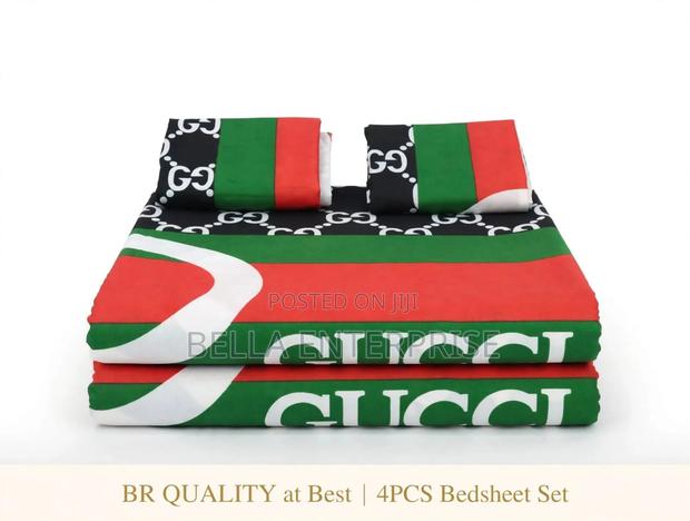 4 PC Bedsheet 2 PCS Bedsheet 2 Pillow *Cases *6×7*