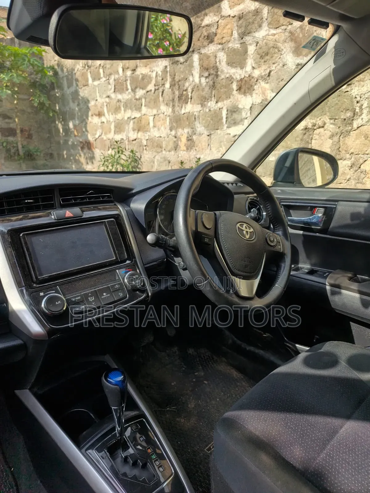 Toyota Corolla Fielder 2019 Silver