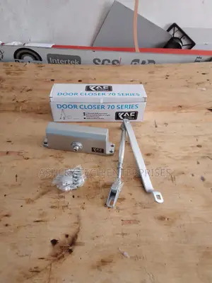 Advanced Automatic Door Closer – Modern & Convenient