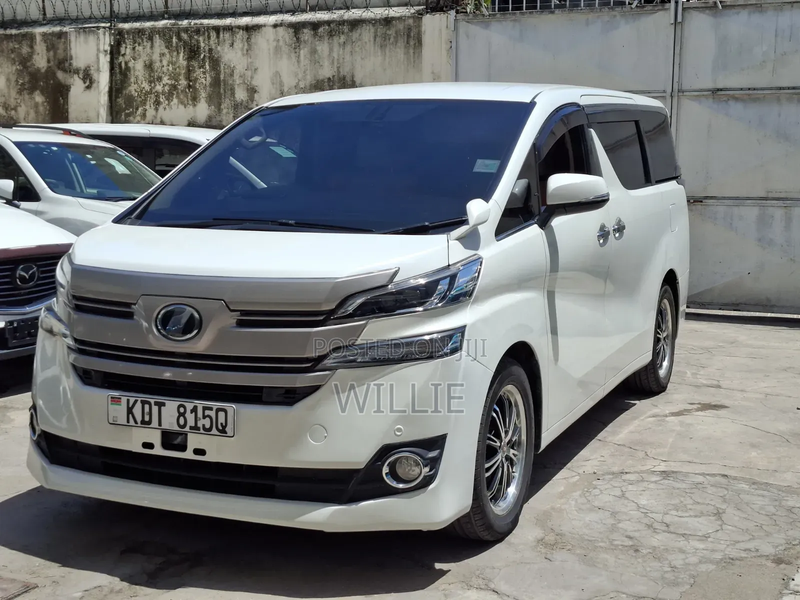 Toyota Vellfire 2017 White