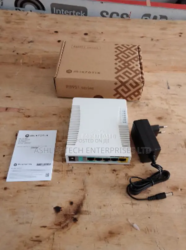 Powerful MikroTik 2.4GHz Wireless WiFi Router