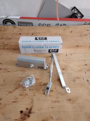 Heavy Duty Commercial Door Closer – Built for Daily Use